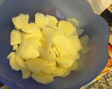 Foto del paso 3 de la receta: Tortilla de patatas con cebolla, pimiento y jamón