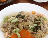 Foto langkah ke 4 dari resep Nasi siram ayam jamur.