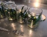 Une image de l'étape 6 de Conserves de piments verts aux tomates, ail et herbes aromatiques.