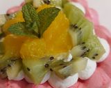 Une image de l'étape 9 de Pavlova d'amour 💕 aux fruits de saison.
