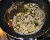 Foto del paso 2 de la receta MEDALLONES DE LOCOS AL AJILLO CON RISOTTO DE MOTE. JON STYLE