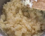 A picture of step 1 of Japanese Potato Korokke (croquet).