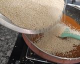 A picture of step 2 of Til Gud Laddu.