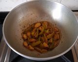 A picture of step 3 of Parwal with Jackfruit Seed.