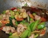 Foto langkah ke 5 dari resep Tumis Udang Baby Labusiam & Baby Corn Saos Tiram ala Subi 🥰.