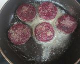 A picture of step 4 of Purple sweet potato cutlets.
