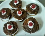 A picture of step 5 of Homemade chocolate cream biscuits.