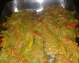 Foto langkah ke 5 dari resep Ikan Kembung Masak Acar Bumbu Kuning 🐟🍛.