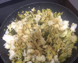 Foto del paso 3 de la receta: Revuelto de coliflor y brócoli