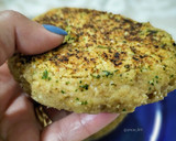 Foto del paso 7 de la receta: Panecillos de avena con ajo y perejil en sartén