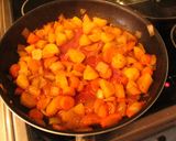 Foto del paso 5 de la receta: Bifes a la criolla y ensalarda Chelforoense