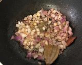 A picture of step 2 of Lau Chingri (Lauki / Bottle gourd & Prawns Curry - Bong Style).