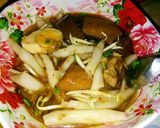 รูปขั้นตอนการทำที่ 3 ของ ก๋วยจั๊บน้ำข้นขาหมู