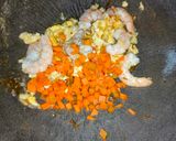 Foto langkah ke 3 dari resep Nasi Goreng Udang.