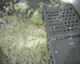 A picture of step 1 of Cabbage and carrots salad.