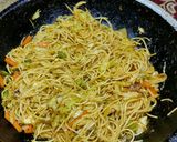 A picture of step 11 of Egg chowmein.
