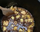 A picture of step 1 of Mango and banana peel chutney- slow cook 🥭 🍌 🌶.