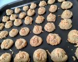Foto langkah ke 6 dari resep Kue kering sagu keju.