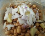 A picture of step 2 of Saucy Chana chat.