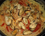 Foto del paso 7 de la receta: Fideos sin gluten con salsa de mejillones