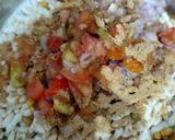 A picture of step 2 of Bhelpuri Tamilnadu evening snack.