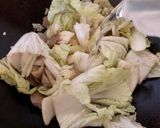 Foto langkah ke 3 dari resep Tumis Sawi Putih Bakso.