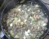 Foto del paso 4 de la receta: Empanadas de carne cortada a cuchillo