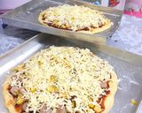Foto langkah ke 4 dari resep Homemade simple Pizza.
