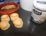 Foto del paso 1 de la receta: Volovanes con sobras de caballa en aceite y crema de avellanas