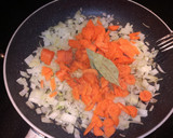 Foto del paso 2 de la receta: Lomo en salsa de cebolla y zanahoria (muy fácil)