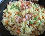 Hình bước làm 5 của món Cơm chiên tôm