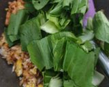 Foto langkah ke 5 dari resep Nasi Goreng Pokcoy #640.