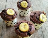 Foto langkah ke 5 dari resep Banana chocolate muffin.