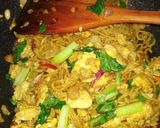 Foto langkah ke 6 dari resep Mie ayam orak arik telur.