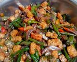Foto langkah ke 6 dari resep Oseng Terong Telunjuk Tempe Ikan Asin.