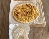 Une image de l'étape 4 de Tarte fine au pommes lardon camembert.