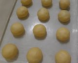 Foto langkah ke 6 dari resep Roti goreng montok tanpa ulen dan tanpa mixer ekonomis.