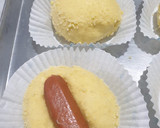 Foto langkah ke 2 dari resep Roti Sosis Parmesan.