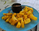 Foto del paso 4 de la receta: Patatas fritas con salsa de pepino