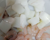 Foto del paso 3 de la receta: Arroz con choco y gambas