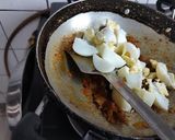 A picture of step 4 of Anda gothala.