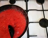 A picture of step 3 of No bake Raspberry cheese cake.