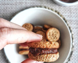Foto del paso 2 de la receta: 🍪MINI GALLETAS PRÍNCIPE SALUDABLES Y VEGANAS🍪