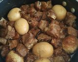 Hình bước làm 7 của món Sườn non kho trứng