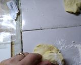 Foto del paso 2 de la receta: Pancitos de leche rellenos de jamón y queso