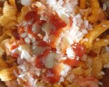 A picture of step 2 of Kurkure chips bhel.