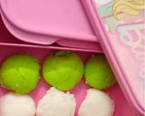 A picture of step 2 of Tri Color Idli Republic Day Special.