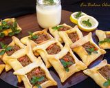 A picture of step 1 of Sfiha Baalbakieh (Lebanese Meat Pies).