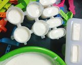 Hình bước làm 7 của món Yoghurt Popsicle(Kem Que Sữa Chua)