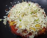 વેજ ચીઝ પિઝા(veg cheese pizza recipe in Gujarati) રેસીપી સ્ટેપ3ફોટો